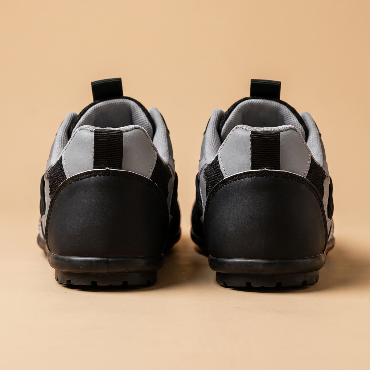Mateo™ | Zapatillas Retro Gris y Negro